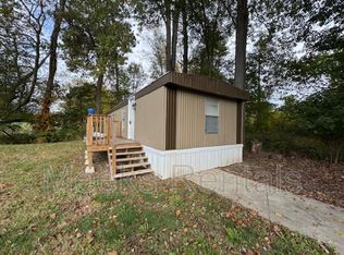 75 Riddle Mobile Home Park, Scott Depot, WV 25560