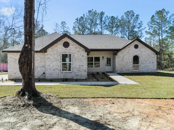 17050 Lazy Oaks Trl, Kiln, MS 39556