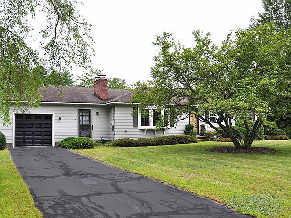 2nd image of 3 Valleyview Drive