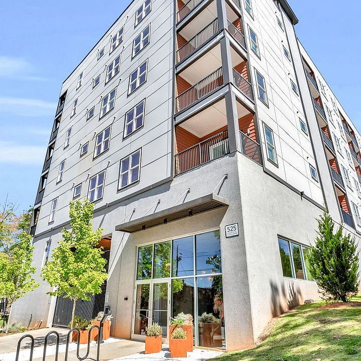 1st image of 525 Parkway Dr NE #505