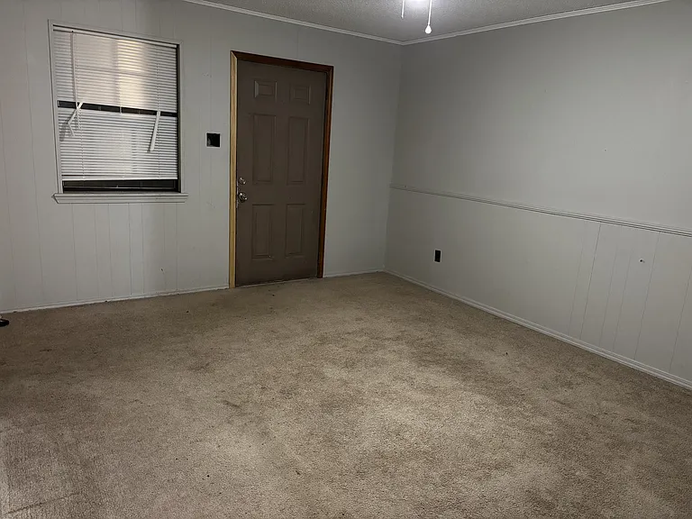 710 E O St #4 — Photo 7