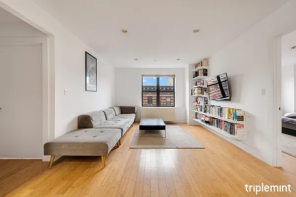 Rented by Triplemint | media 9