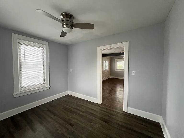 329 N K St #4 — Photo 12
