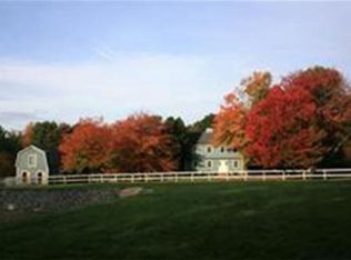 26 Pierce Rd, Sutton, MA 01590