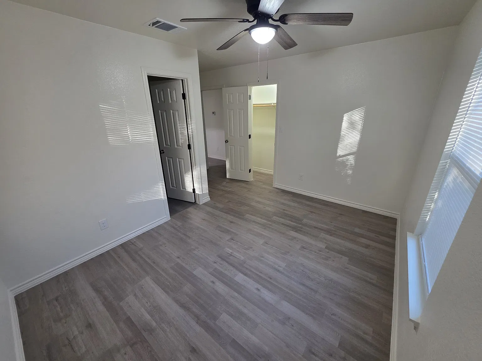 3 bed, 1244 sqft, $1,750 — Photo 4