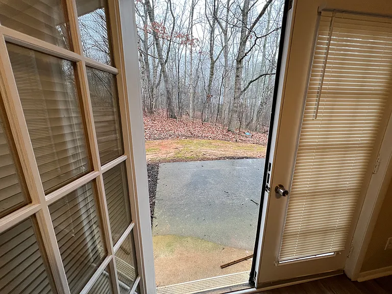 2320 Highpoint Rd — Photo 9