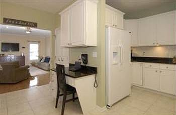 4th image of 3429 Truxton Pl