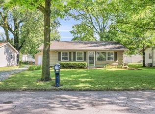 2008 Parkdale Dr, Champaign, IL 61821