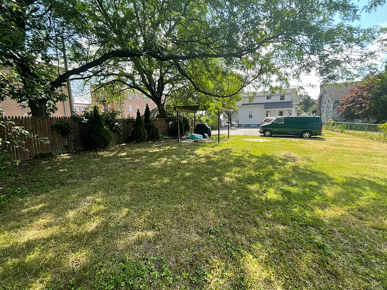 Yet another picture from the far end of the backyard