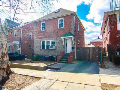 4552 164th St, Flushing, NY, 11358