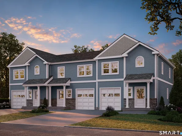 2 Heritage Lane, Windsor Locks, CT 06096