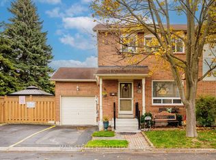1640 Nichol Ave #15, Whitby, ON L1N8P6