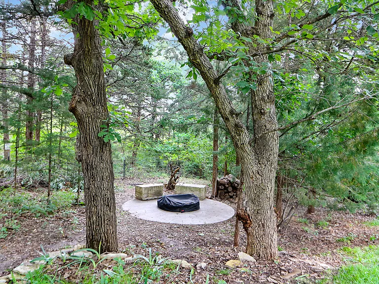 825 Laussac Dr — Photo 39