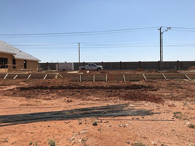 1st image of 6611 Mosswood Dr