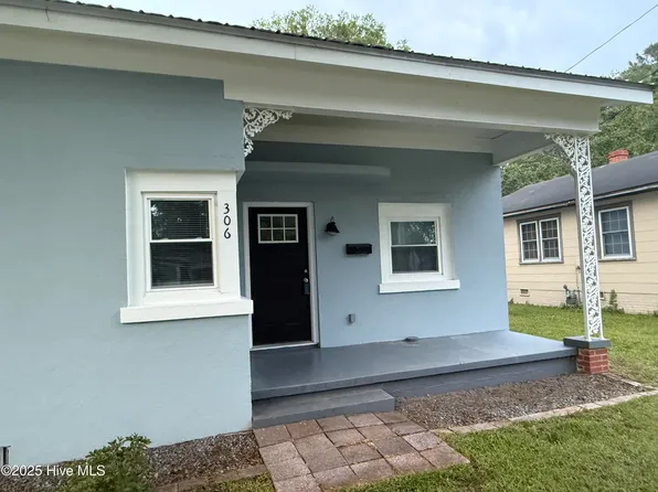 306 E 10th Street, Washington, NC 27889
