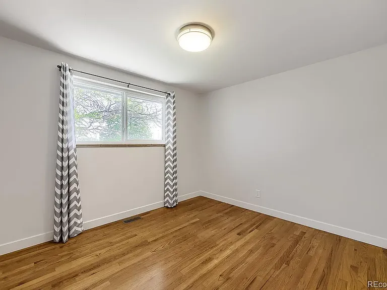 1640 Buchtel Blvd — Photo 4