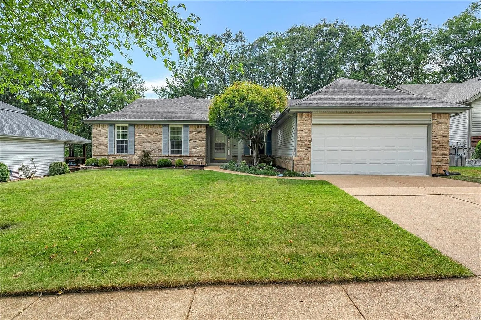 1574 Rosewood Terrace Dr photo 1