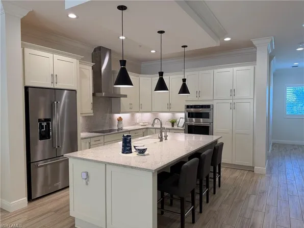 21490 Strada Nuova CIR #201, ESTERO, FL 33928