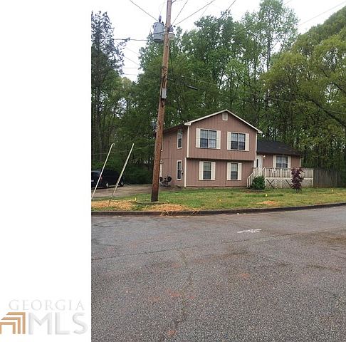 2nd image of 509 Carlton Cir