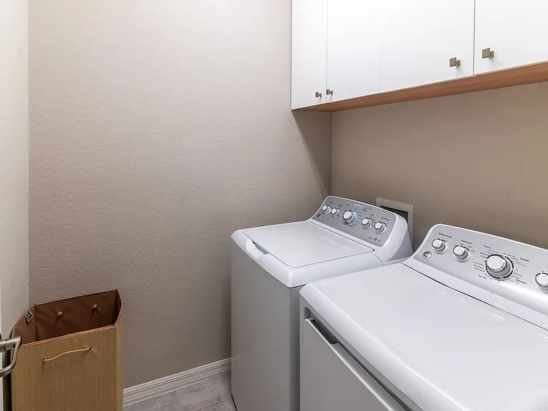 1414 Oceania Dr S — Photo 27