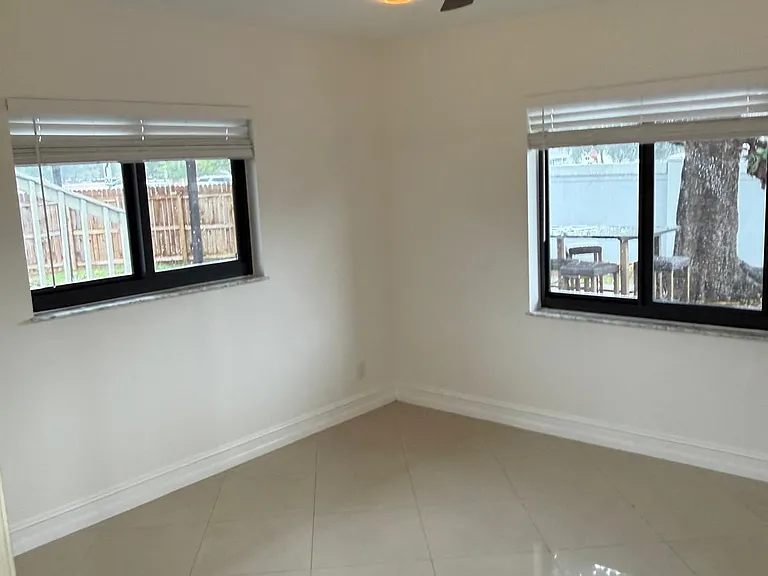 7000 Tyler St — Photo 10