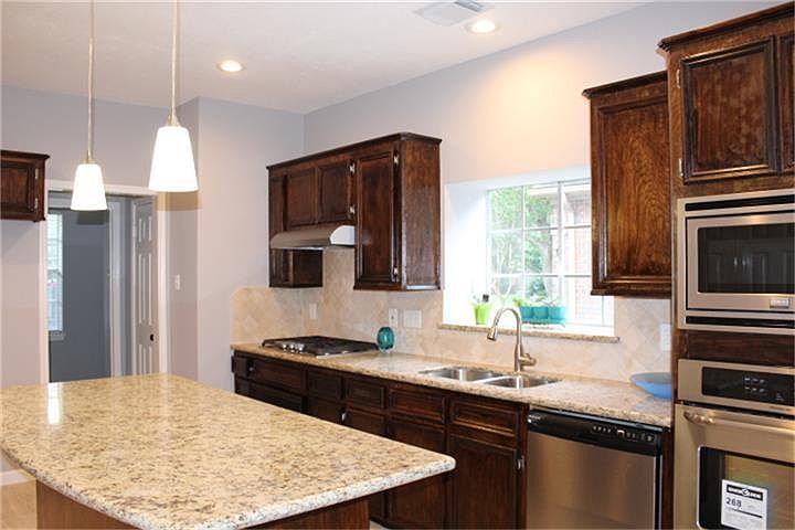 1st image of 1407 Alderwood Dr