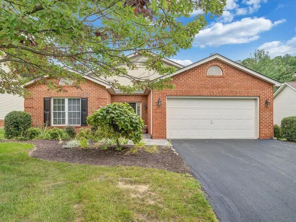 3908 Parkway Place Dr, Roanoke, VA 24018