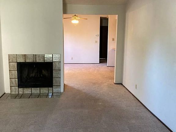 3rd image of 8782 Mellowdawn Way