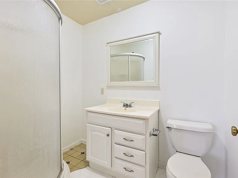 3805 Ridgewood St — Photo 7
