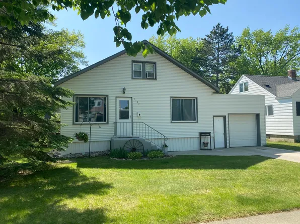 1107 2nd St SW, Wadena, MN 56482