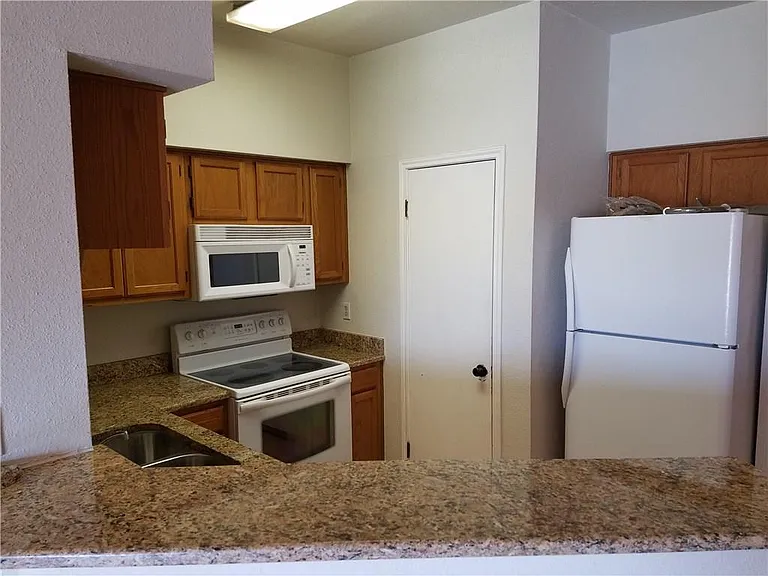 2450 Wickersham Ln #1317 — Photo 9