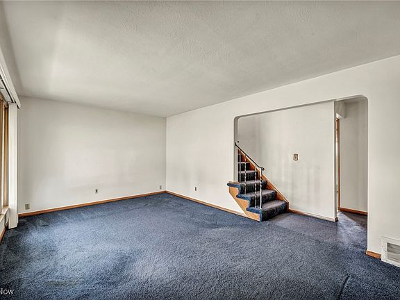 4th image of 355 E 327th St