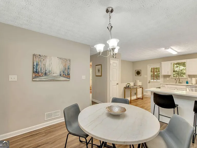 4375 Coopers Creek Dr SE — Photo 6