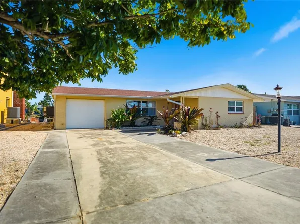 13630 Garris Dr, Hudson, FL 34667