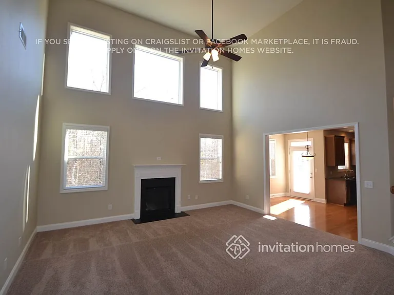 3410 Lynne Rd — Photo 2