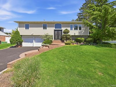 8 Herkimer Avenue, Jericho, NY, 11753