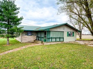 18004 N 2180th St, Marshall, IL 62441