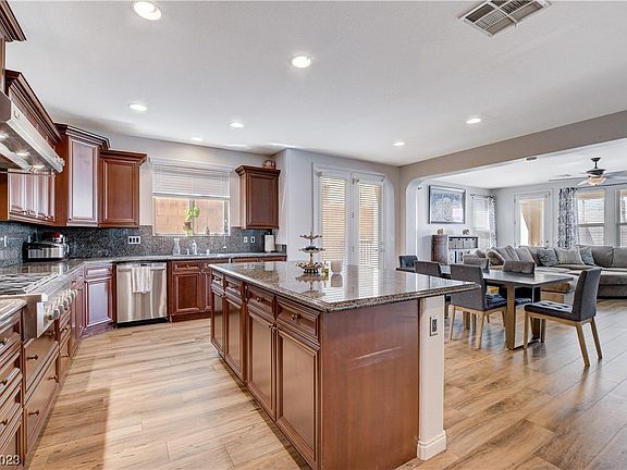 4th image of 7414 Salvadora Pl