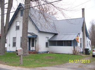 17 Center St, Fort Covington, NY 12937