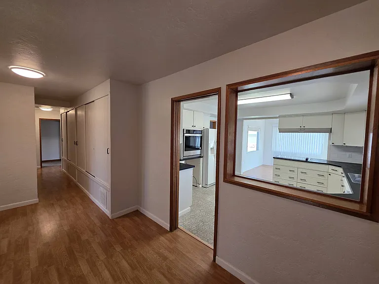 1325 N Cleveland St — Photo 4