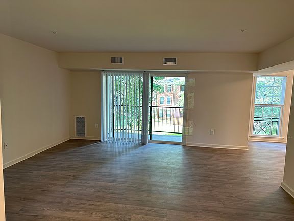 2nd image of 830 Quince Orchard Blvd APT 102