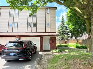 16 Townsend Rd, Toronto, ON M2H 2T2
