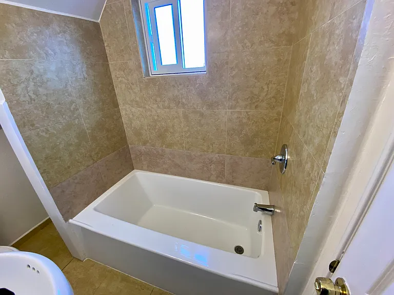 2912 Logan Ave #3 — Photo 8