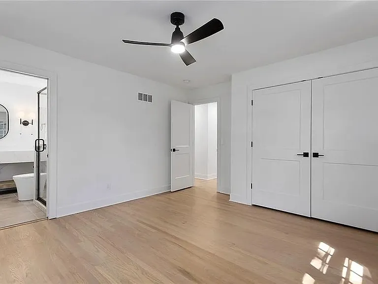 8105 Rosewood Dr — Photo 23