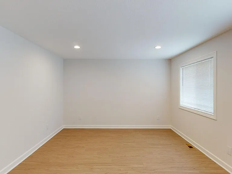 828 Dailey Pl — Photo 14