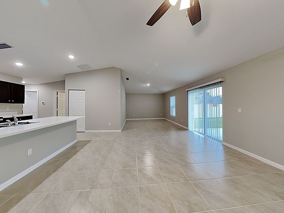 3rd image of 2026 SW Trenton Ln