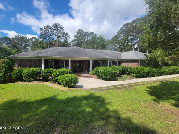 226 Country Club Road, Salemburg, NC 28385