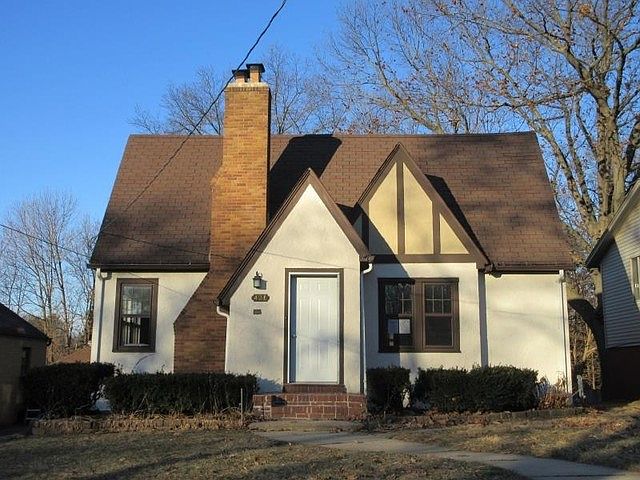 1st image of 421 Hollister Ave