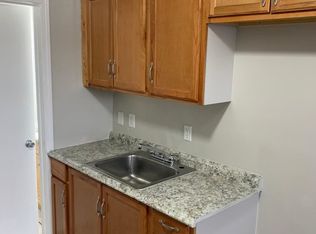 11546 Chalmers St APT 2, Detroit, MI 48205