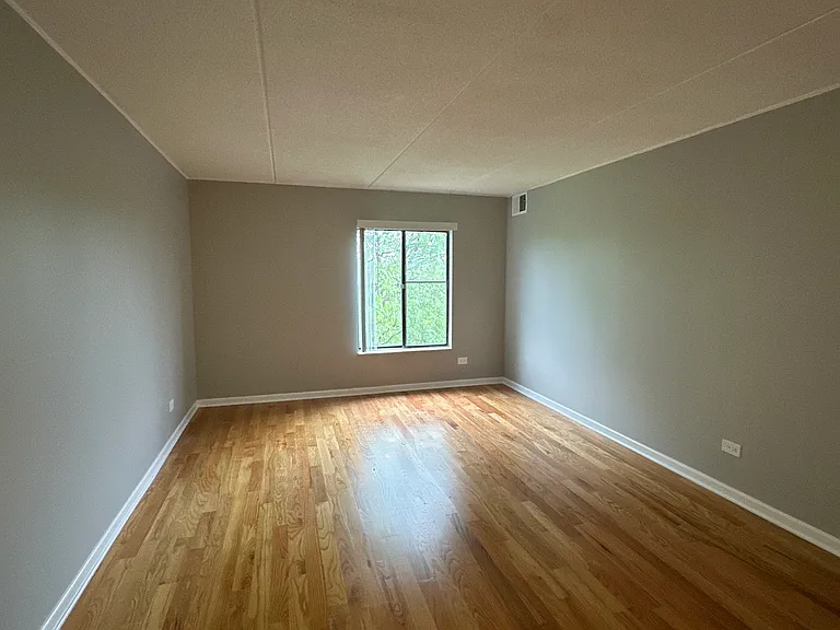 527 N Quentin Rd #409 — Photo 12